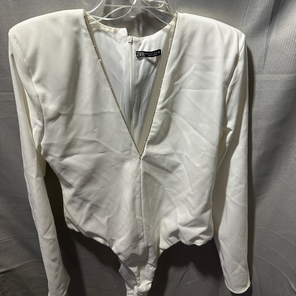 Zara xxl long sleeve white bodysuit with bling.